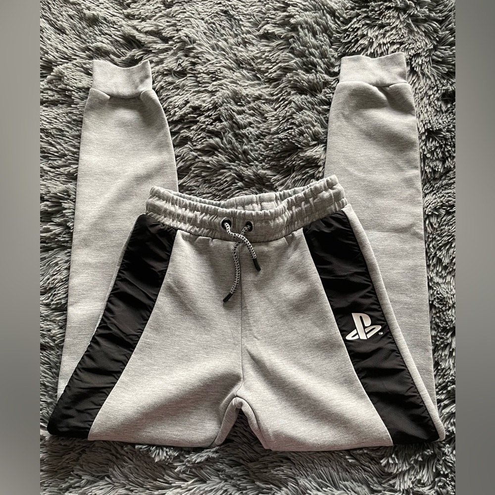 PLAYSTATION KIDS MATCHING JOGGER SET 🎮 - Picture 9 of 15